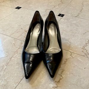 Nine West Modiley Black Leather pumps. Size 6.5. Original box.